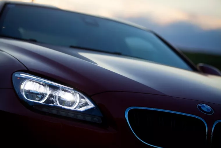 Quel produit utiliser pour remplir les rayures profondes d'une carrosserie ?, Montesson, JFK Automobiles